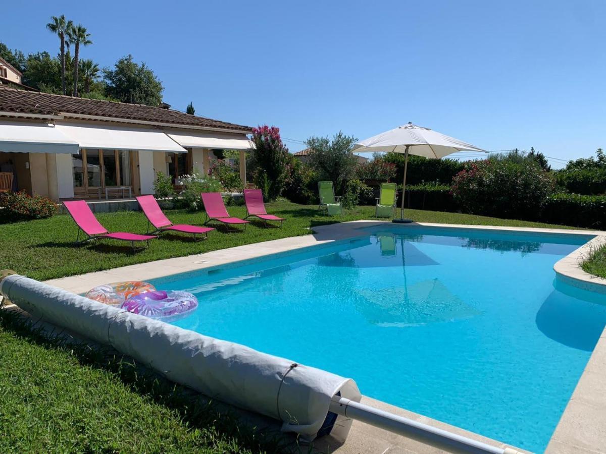 Bed & Breakfast Les Lillas Saint-Jeannet  Exteriér fotografie