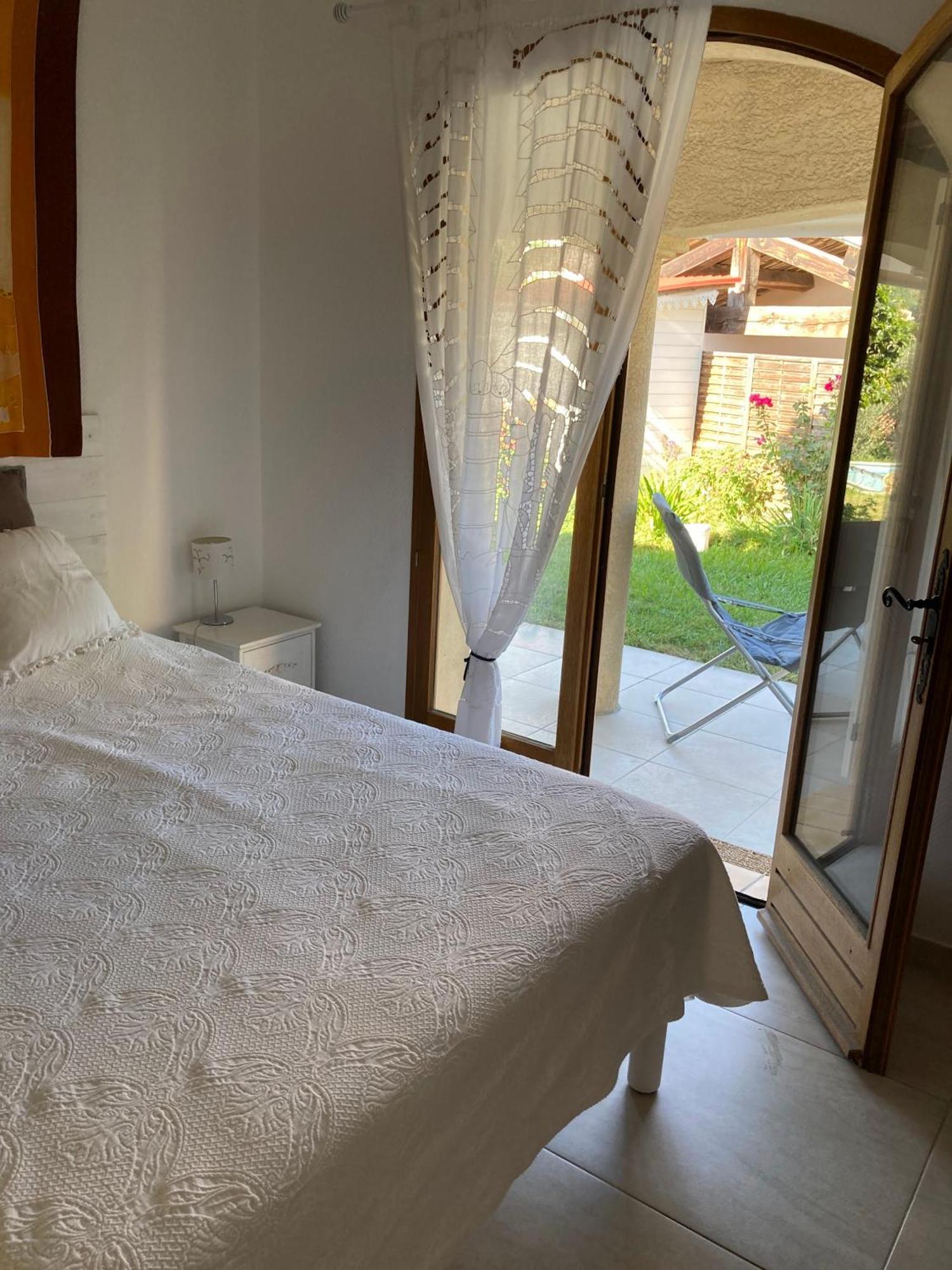 Bed & Breakfast Les Lillas Saint-Jeannet  Exteriér fotografie